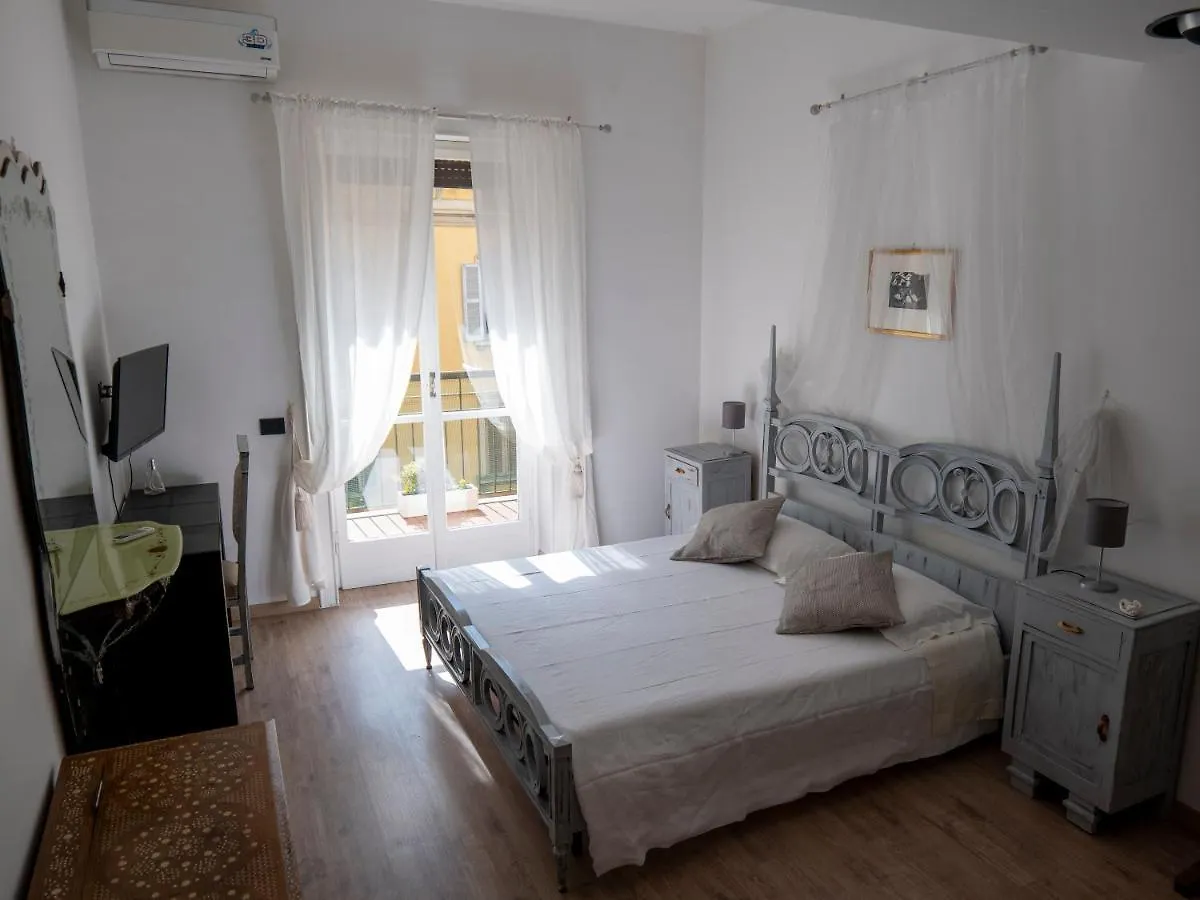Beautiful Floral Apartment On Navigli Μιλάνο