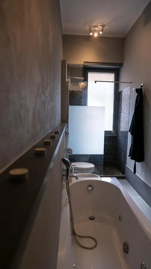 Beautiful Floral Apartment On Navigli Μιλάνο